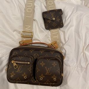 LOUIS VUITTON MONOGRAM UTILITY CROSSBODY BAG